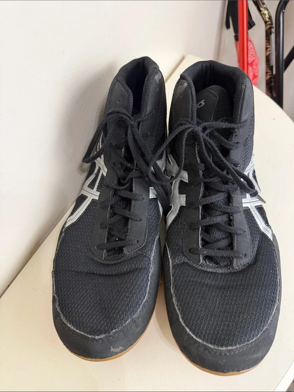 (2383) Asics Matflex Black and White High-Top Athletic Wrestling Shoes, Size: 14